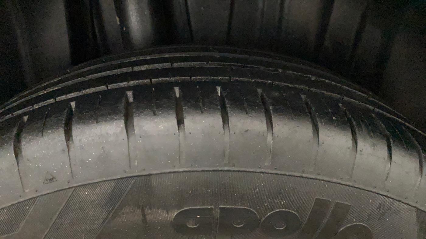 2023 Toyota Glanza S, Petrol, Manual, 46,274 km, Right Rear Tyre Tread