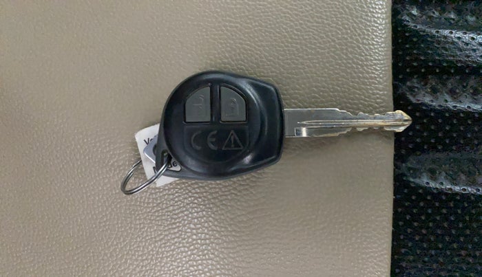 2023 Toyota Glanza S, Petrol, Manual, 46,274 km, Key Close Up