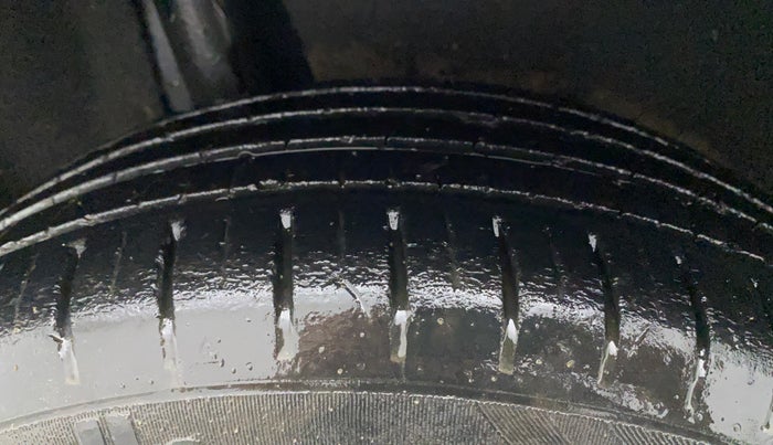 2018 Maruti Baleno ZETA PETROL 1.2, Petrol, Manual, 46,694 km, Right Rear Tyre Tread