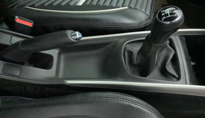 2018 Maruti Baleno ZETA PETROL 1.2, Petrol, Manual, 46,694 km, Gear Lever