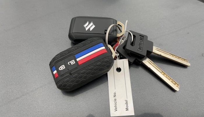 2023 Maruti XL6 ALPHA MT, Petrol, Manual, 32,459 km, Key Close Up