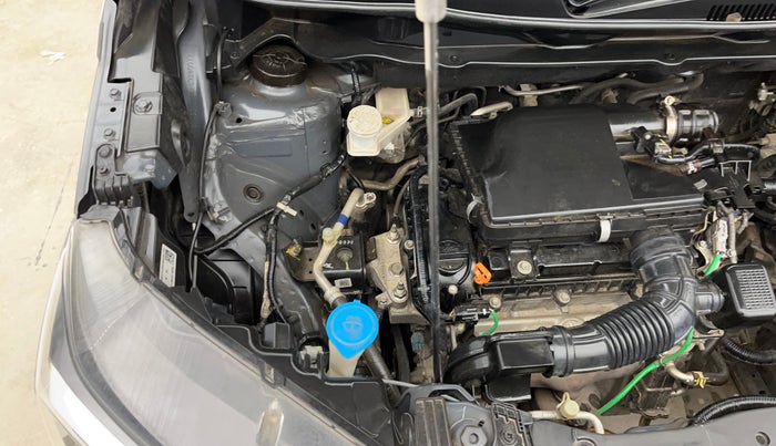 2023 Maruti XL6 ALPHA MT, Petrol, Manual, 32,459 km, Engine View - Right