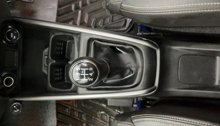 2023 Maruti XL6 ALPHA MT, Petrol, Manual, 32,459 km, Gear Lever