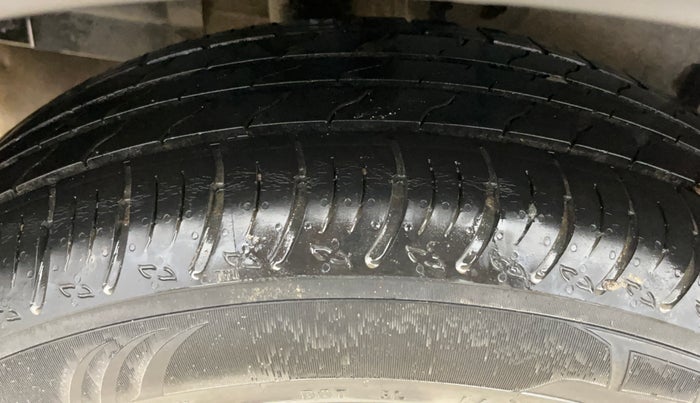 2023 Maruti XL6 ALPHA MT, Petrol, Manual, 32,459 km, Right Rear Tyre Tread