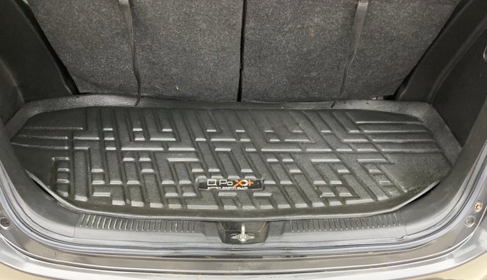 2023 Maruti XL6 ALPHA MT, Petrol, Manual, 32,459 km, Boot Inside