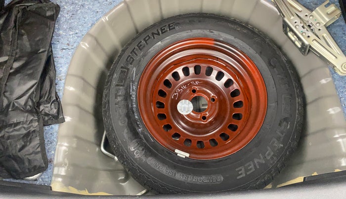 2024 Nissan MAGNITE  XE AMT EZ Shift, Petrol, Automatic, 15,857 km, Spare Tyre