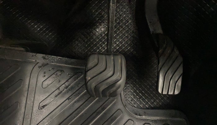 2024 Nissan MAGNITE  XE AMT EZ Shift, Petrol, Automatic, 15,857 km, Pedals