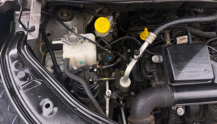 2024 Nissan MAGNITE  XE AMT EZ Shift, Petrol, Automatic, 15,857 km, Engine View - Right