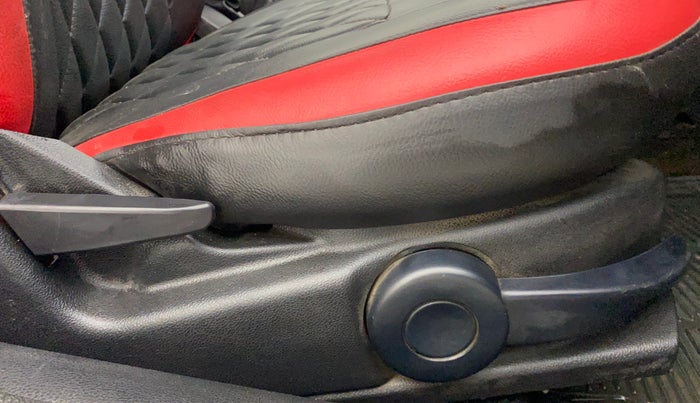 2012 Ford Figo TITANIUM 1.4 DIESEL, Diesel, Manual, 76,063 km, Driver Side Adjustment Panel