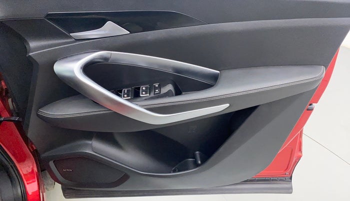 2019 MG HECTOR SHARP DCT PETROL, Petrol, Automatic, 29,647 km, Driver Side Door Panels Control