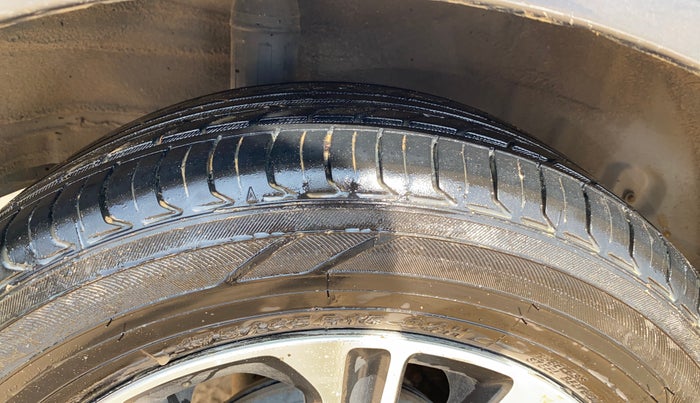 2022 Honda Amaze 1.2L I-VTEC VX, Petrol, Manual, 70,750 km, Right Rear Tyre Tread