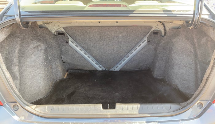 2022 Honda Amaze 1.2L I-VTEC VX, Petrol, Manual, 70,750 km, Boot Inside