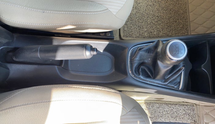 2022 Honda Amaze 1.2L I-VTEC VX, Petrol, Manual, 70,750 km, Gear Lever