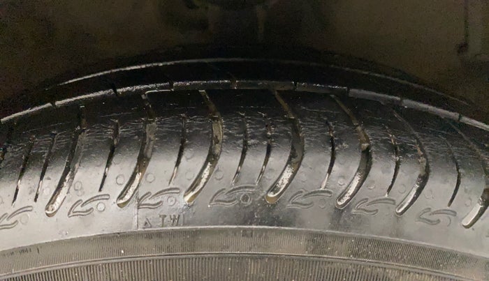 2018 Maruti Celerio ZXI AMT, Petrol, Automatic, 91,911 km, Right Front Tyre Tread