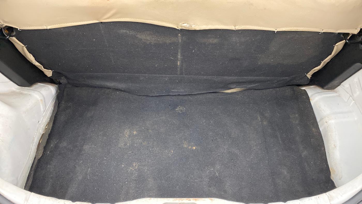 2015 Hyundai Eon ERA PLUS, Petrol, Manual, 47,975 km, Boot Inside