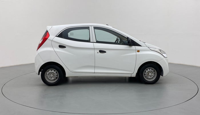 2015 Hyundai Eon ERA PLUS, Petrol, Manual, 47,975 km, Right Side View