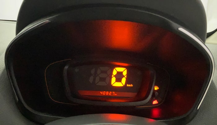 2016 Renault Kwid RXT 1.0, Petrol, Manual, 40,810 km, Odometer Image