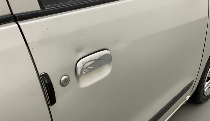 2017 Maruti Wagon R 1.0 VXI, Petrol, Manual, 71,002 km, Driver-side door - Slightly dented