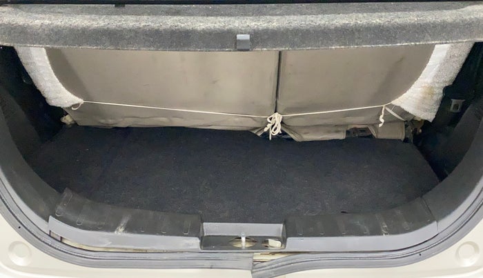 2017 Maruti Wagon R 1.0 VXI, Petrol, Manual, 71,002 km, Boot Inside