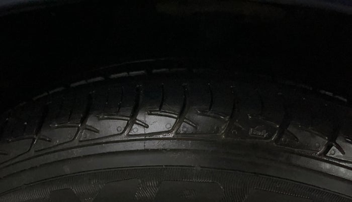 2018 Maruti Baleno DELTA CVT PETROL 1.2, Petrol, Automatic, 45,665 km, Right Front Tyre Tread