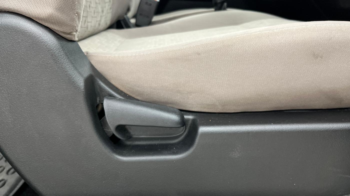 2013 Maruti Wagon R 1.0 VXI, Petrol, Manual, 38,781 km, Driver Side Adjustment Panel