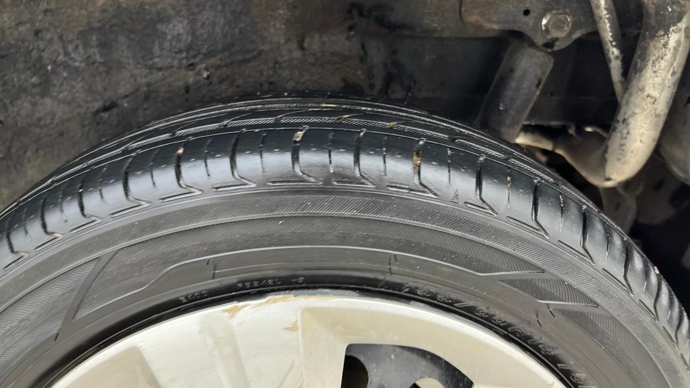 2013 Maruti Wagon R 1.0 VXI, Petrol, Manual, 38,781 km, Left Rear Tyre Tread