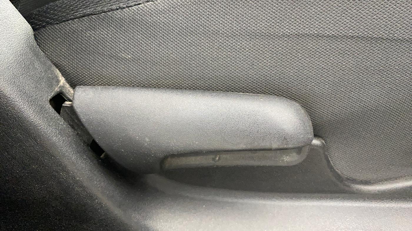 2018 Maruti Vitara Brezza VDI, Diesel, Manual, 76,776 km, Driver Side Adjustment Panel