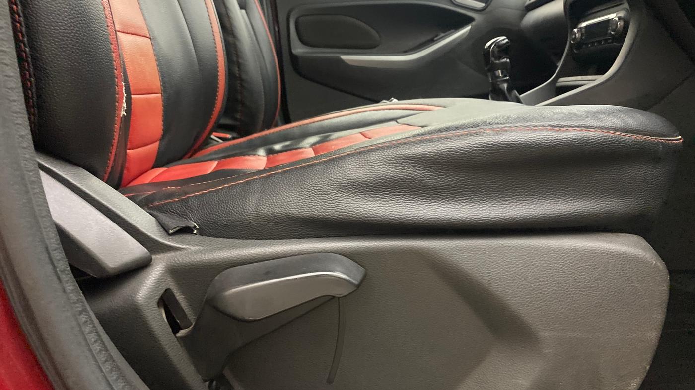 2018 Ford New Figo TITANIUM1.5 DIESEL, Diesel, Manual, 94,069 km, Driver Side Adjustment Panel