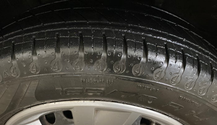 2020 Renault Kwid RXT 1.0 (O), Petrol, Manual, 25,210 km, Left Front Tyre Tread