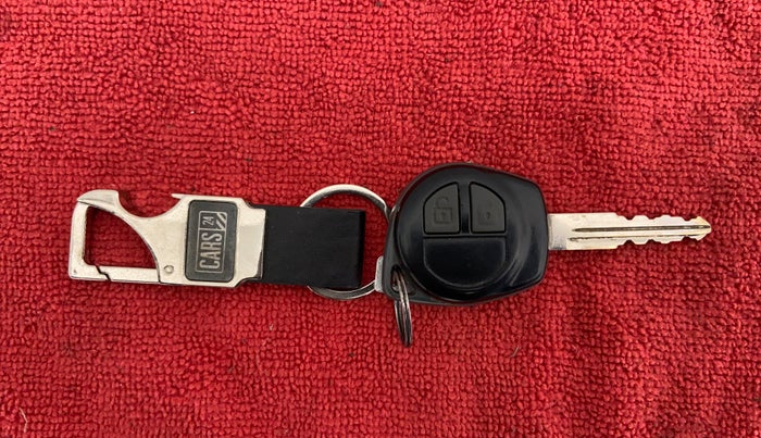 2013 Maruti Ertiga ZXI, Petrol, Manual, 66,660 km, Key Close Up