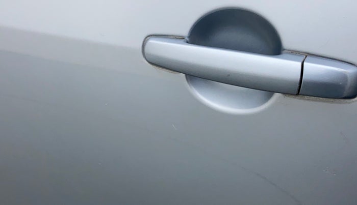 2013 Maruti Ertiga ZXI, Petrol, Manual, 66,660 km, Rear left door - Minor scratches