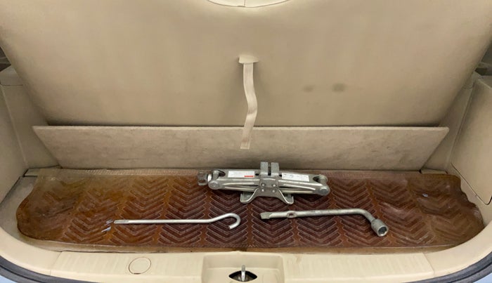 2013 Maruti Ertiga ZXI, Petrol, Manual, 66,660 km, Boot Inside