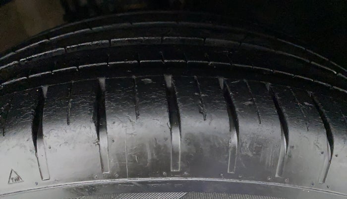 2018 Volkswagen Polo GT TSI 1.2 PETROL AT, Petrol, Automatic, 26,385 km, Right Rear Tyre Tread