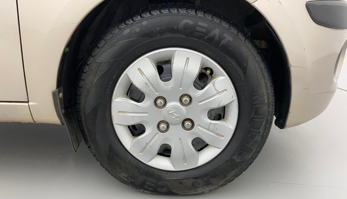 2010 Hyundai i10 MAGNA 1.2, Petrol, Manual, 28,380 km, Right Front Wheel