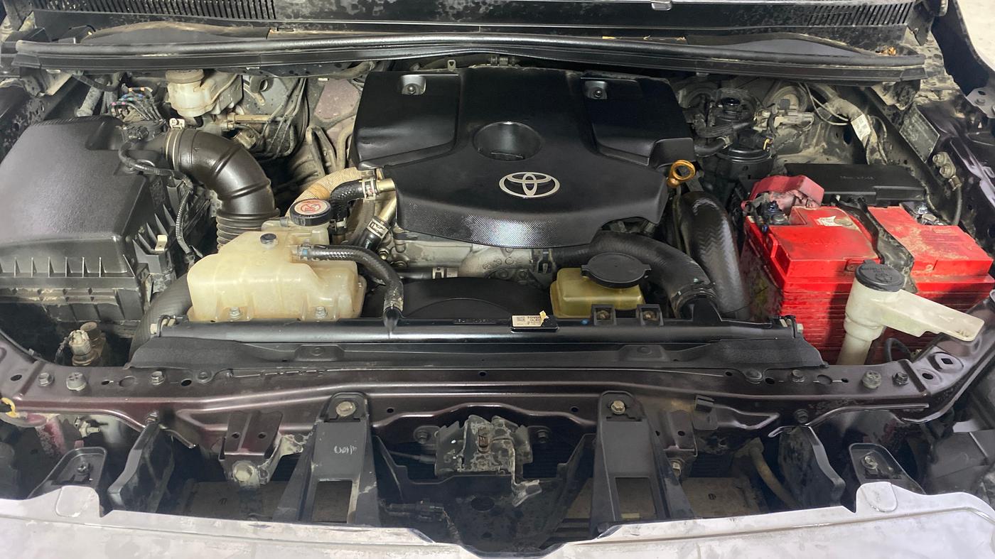2018 Toyota Innova Crysta 2.8 ZX AT 7 STR, Diesel, Automatic, 1,07,889 km, Engine View