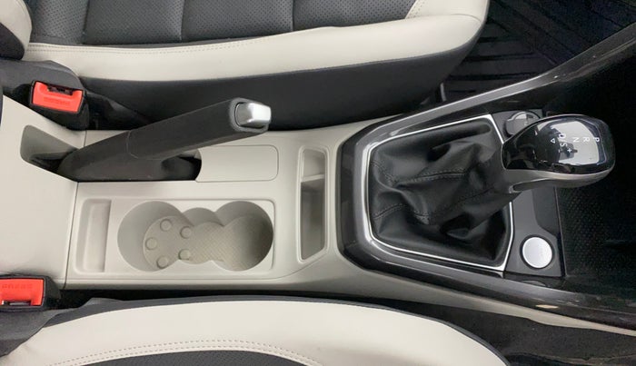 2025 Volkswagen TAIGUN TOPLINE 1.0 TSI AT, Petrol, Automatic, 5,074 km, Gear Lever