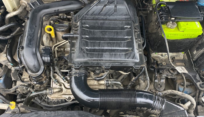 2022 Skoda SLAVIA ACTIVE 1.0L TSI MT, Petrol, Manual, 42,835 km, Engine View