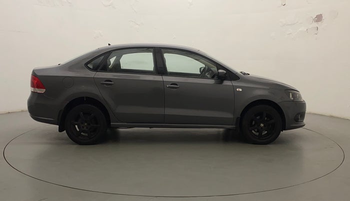 2014 Volkswagen Vento HIGHLINE 1.6 MPI, Petrol, Manual, 71,868 km, Right Side