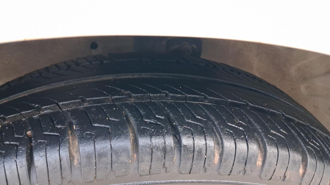 2017 Maruti Celerio ZXI (O), Petrol, Manual, 79,120 km, Left Front Tyre Tread