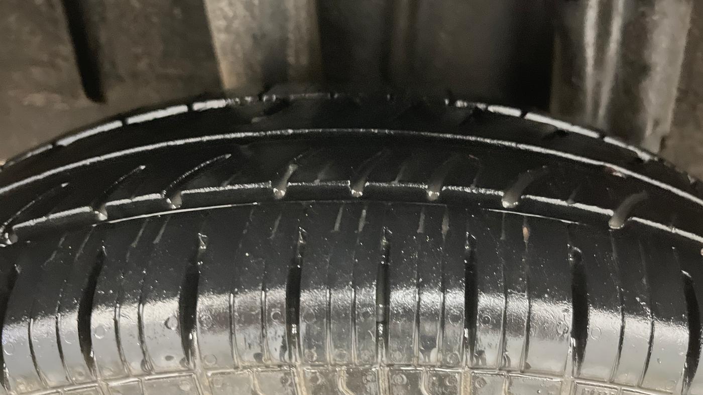 2019 Renault TRIBER RXT, Petrol, Manual, 68,319 km, Right Rear Tyre Tread