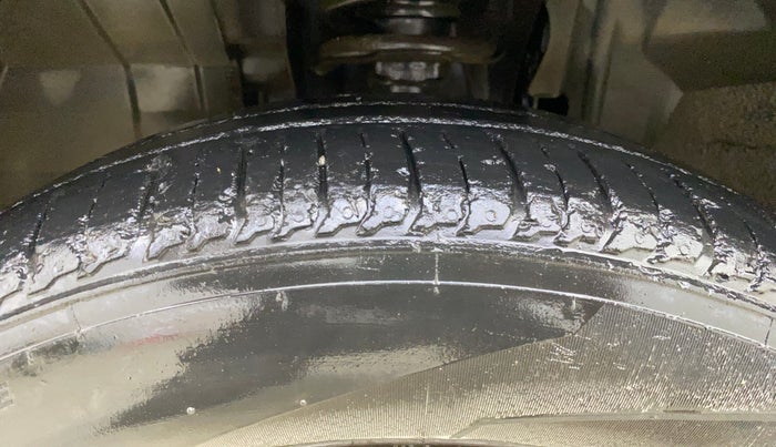 2021 Renault TRIBER RXZ AMT, Petrol, Automatic, 37,036 km, Left Front Tyre Tread