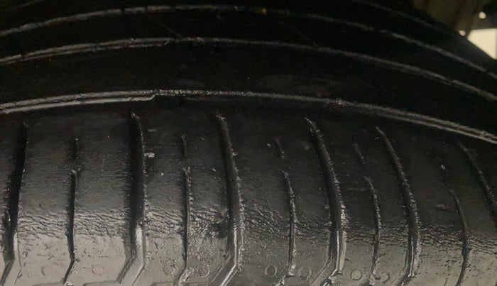 2022 Hyundai NEW I20 SPORTZ 1.2 MT, Petrol, Manual, 61,273 km, Left Rear Tyre Tread