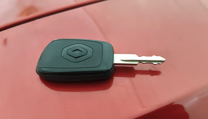 2022 Renault Kwid RXL 1.0 (O), Petrol, Manual, 21,518 km, Key Close Up