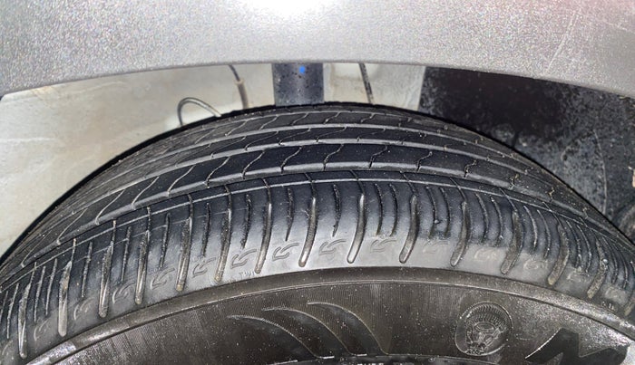 2022 Hyundai VENUE N LINE N8 1.0 TURBO DCT, Petrol, Automatic, 6,205 km, Right Front Tyre Tread