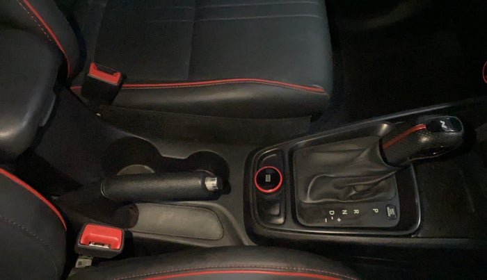 2022 Hyundai VENUE N LINE N8 1.0 TURBO DCT, Petrol, Automatic, 6,205 km, Gear Lever