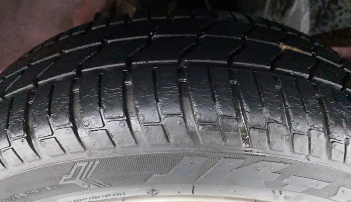 2016 Tata Nano TWIST XTA, Petrol, Automatic, 20,736 km, Right Front Tyre Tread