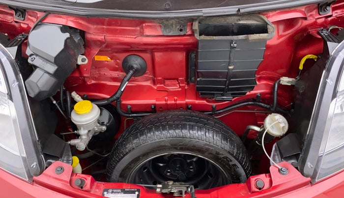 2016 Tata Nano TWIST XTA, Petrol, Automatic, 20,736 km, Engine Bonet View