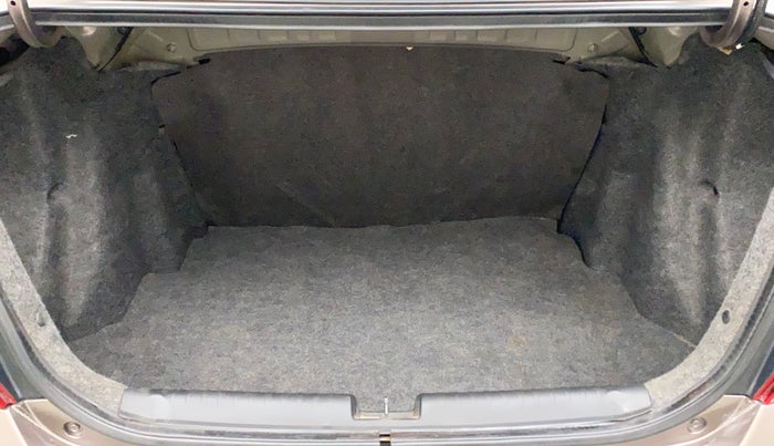 2016 Honda Amaze 1.2L I-VTEC VX, Petrol, Manual, 50,466 km, Boot Inside
