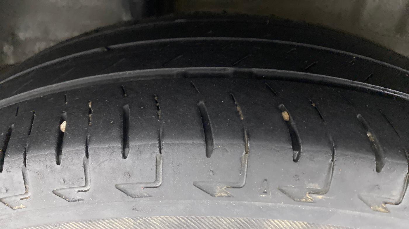 2018 Honda Amaze 1.5 V CVT I-DTEC, Diesel, Automatic, 32,186 km, Right Rear Tyre Tread