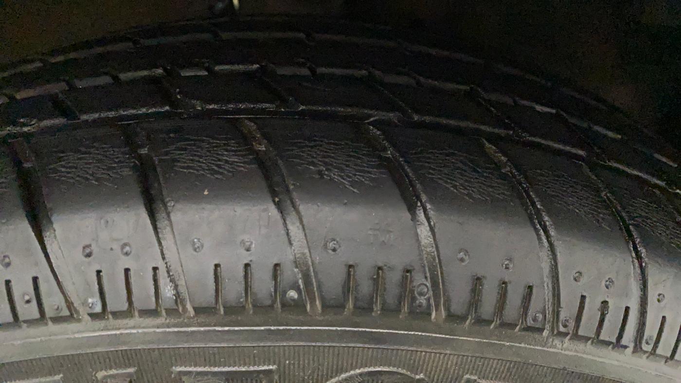 2017 Maruti Celerio VXI AMT, Petrol, Automatic, 45,153 km, Left Rear Tyre Tread